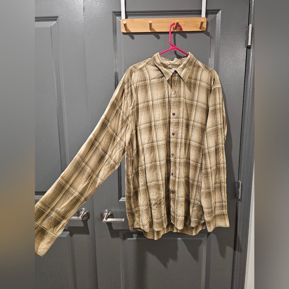 Tommy Bahama Beige Plaid Casual Button Down Shirt